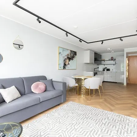 Rosi Art Deco With Parking Appartamento